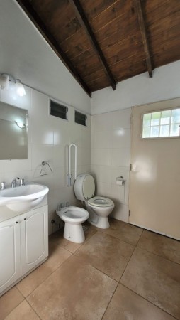 Casa a la venta en Country Las Lajas!